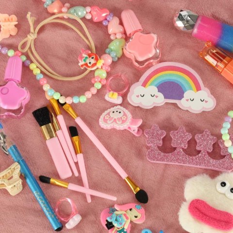 Kuferek zestaw kosmetyków do makijażu i paznokci makeup kosmetyki cienie lakiery szuflady syrenka