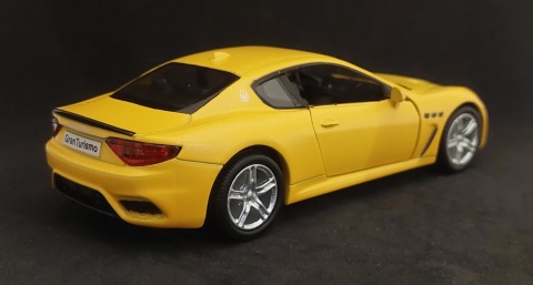Maserati GranTurismo 1:32 Auto Kolekcjonerskie Samochód Pull-Back