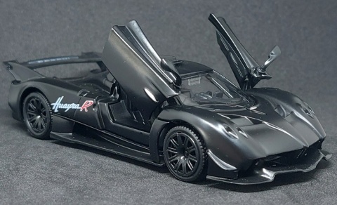 Pagani Huayra R Black Auto Kolekcjonerskie Samochód napęd Pull-Back 1:32