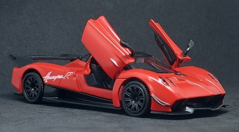 Pagani Huayra R Red Auto Kolekcjonerskie Samochód napęd Pull-Back 1:32