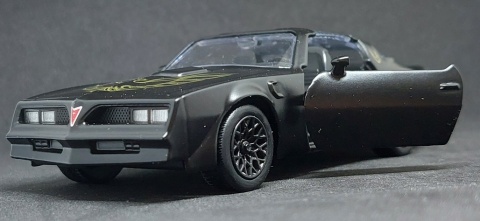 Pontiac Firebird 1978 1:32 Auto Kolekcjonerskie Samochód Screaming Chicken