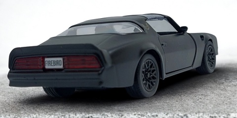 Pontiac Firebird 1978 1:32 Auto Kolekcjonerskie Samochód Screaming Chicken