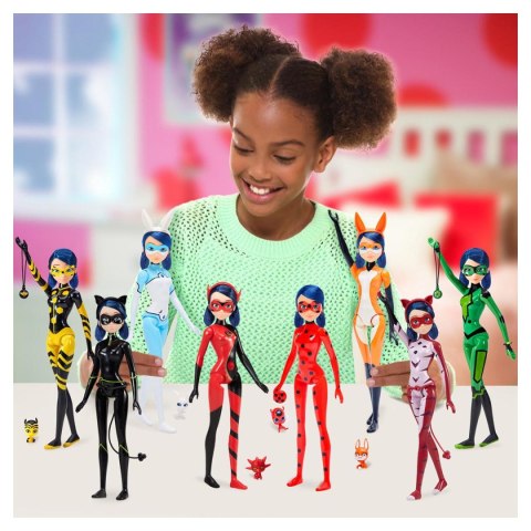 Biedronka i Czarny Kot Time to Transform Marinette, lalka MIRACULOUS