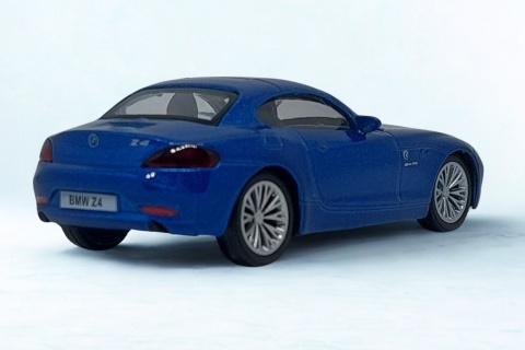 BMW Z4 Samochód Die-Cast 1:43 niebieskie auto dla kolekcjonera i dziecka