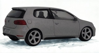 Volkswagen Golf GTI Samochód Die-Cast 1:43 auto dla kolekcjonera i dziecka
