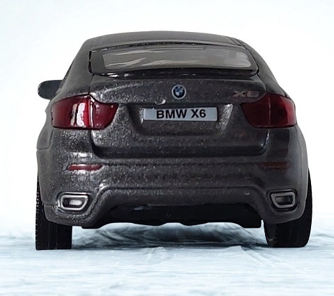 BMW X6 Samochód Die-Cast 1:43 auto dla kolekcjonera i dziecka grafit