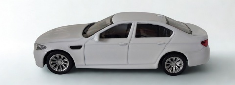 BMW M5 biały samochód Die-Cast 1:43 auto dla kolekcjonera i dziecka