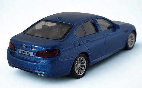 BMW M5 niebieski samochód Die-Cast 1:43 auto dla kolekcjonera i dziecka