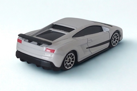 Lamborghini Gallardo LP-570-4 Superleggera Samochód resorak 1:64 biały