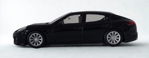 Porsche Panamera Turbo czarny Samochód Die-Cast 1:43 RMZ
