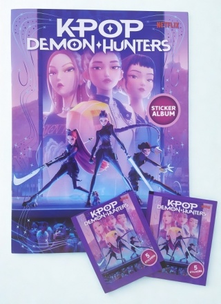 KPOP Demon Hunters Album Kolekcjonerski + Naklejki i Plakat