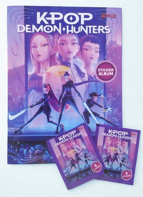 KPOP Demon Hunters Album Kolekcjonerski + Naklejki i Plakat