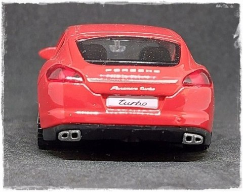 Porsche Panamera Turbo Samochód 1:43 RMZ
